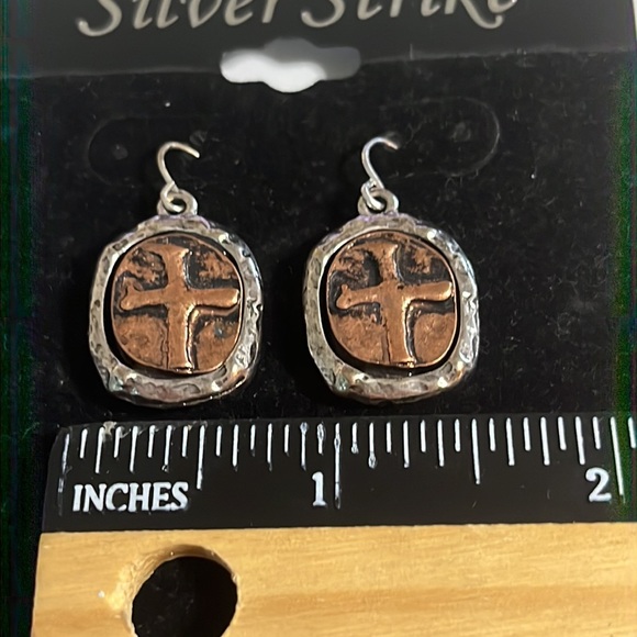 Silver Strike cross earrings NWT - Picture 4 of 5